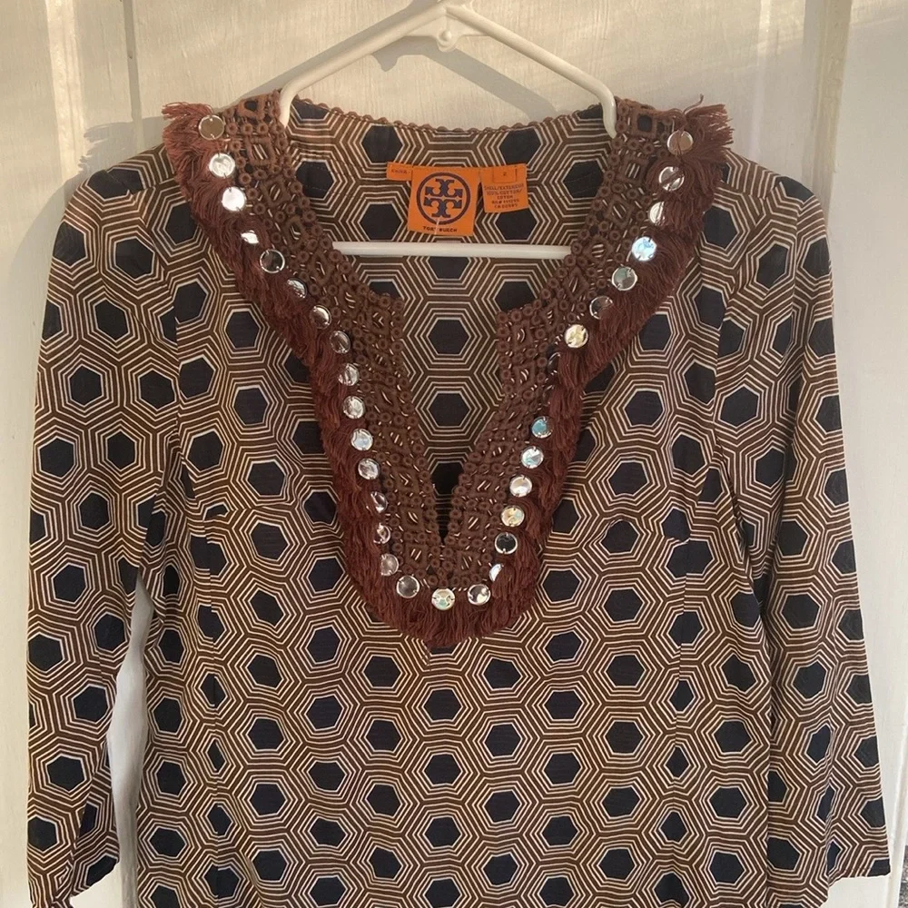 Tory Burch Brown tunic top with MIRROR CIRCLE TRIM AROUND NECK & Bottom size 2 - Picture 11 of 15